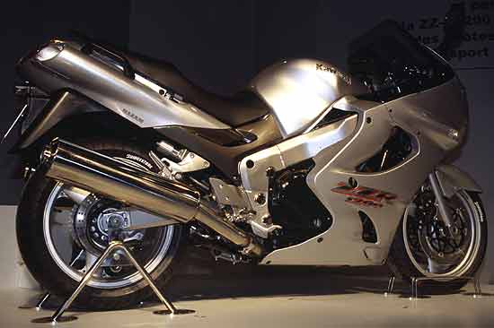 kawazzr1200b